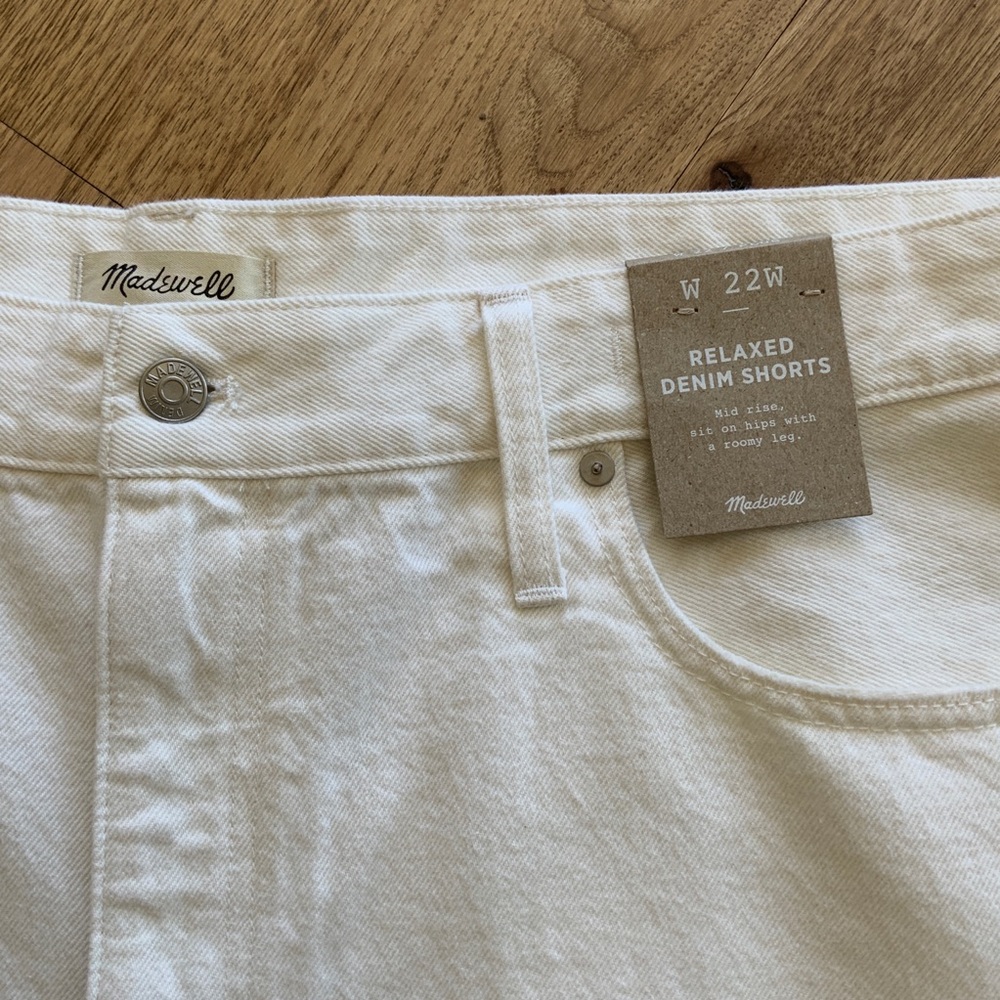 Madewell Relaxed Denim Frayed Shorts Off-White Size 22 NWT - Picture 5 of 16